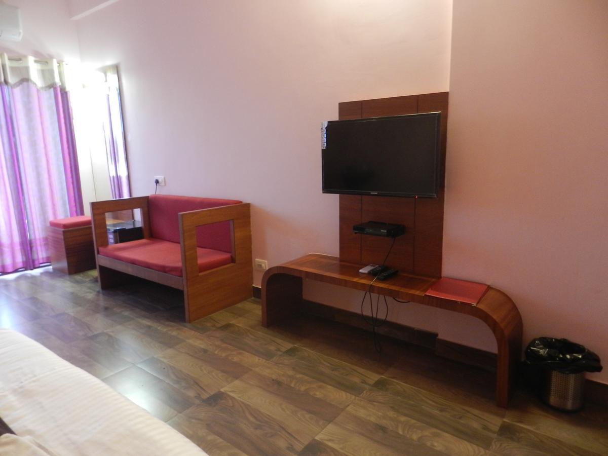 Park Hotel And Resort Kaglipur Εξωτερικό φωτογραφία
